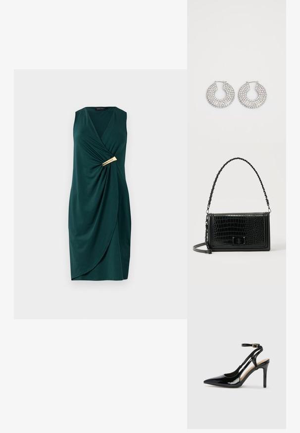 Grünes, ärmelloses Kleid mit Wickeldesign und drapiertem Stoff. Verfügt über einen goldenen Akzent an der Taille. Glatte Textur.; Schwarze Patentleder-High-Heel-Slingback-Pumps mit spitzem Zeh, verstellbarem Knöchelriemen und offenen Seiten. Glatte Textur.; Schwarze Leder-Umhängetasche mit Krokodilprägung, rechteckiger Form, Kettenriemen und vorderem Drehverschluss.; Silberne Creolen, verziert mit mehreren klaren Kristallverzierungselementen, mit einer strukturierten Oberfläche und einem offenen, kreisförmigen Design.