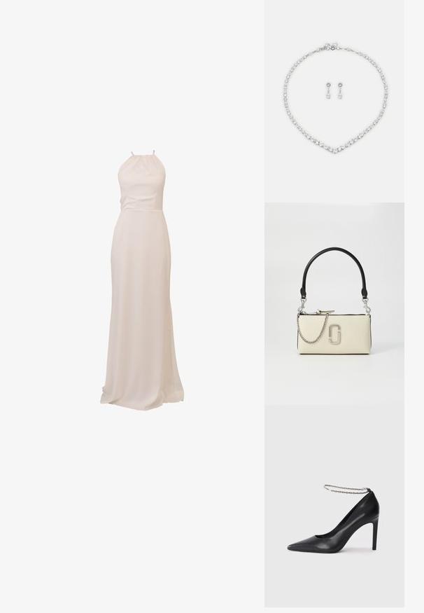 Langes, fließendes Kleid aus cremefarbenem Stoff mit Neckholder-Design und tailliertem Schnitt, sorgt für eine glatte Textur und elegante Silhouette.; Schwarze Leder-Pumps mit hohen Absätzen und spitz zulaufender Zehenpartie, ausgestattet mit einem dünnen silbernen Kettenknöchelriemen und einer eleganten, glatten Textur.; Cremfarbige Handtasche mit schwarzem Griff, silbernem Kettendetail und einem auffälligen Logo auf der Vorderseite. Glatte Textur und Reißverschluss.; Rhinestone-Halskette mit einem V-förmigen Design und silberfarbenem Metall. Dazu passende hängende Ohrringe mit tropfenförmigen Steinen.