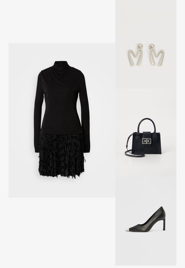 Vestido negro con cuello alto, mangas largas y una falda texturizada con pliegues y acentos de tela. Parte superior suave con detalles fruncidos.; Zapato de tacón alto de cuero negro con punta en forma de pico y una tapa metálica plateada. Presenta un acabado suave y un tacón delgado de 10 cm.; Bolso de mano de cuero negro con un diseño estructurado, asas superiores y una correa de hombro desmontable. Presenta una placa de logo en tono plata y una textura suave.; Par de pendientes de metal plateado con forma de letra M angular y postes redondeados sobre un fondo blanco.