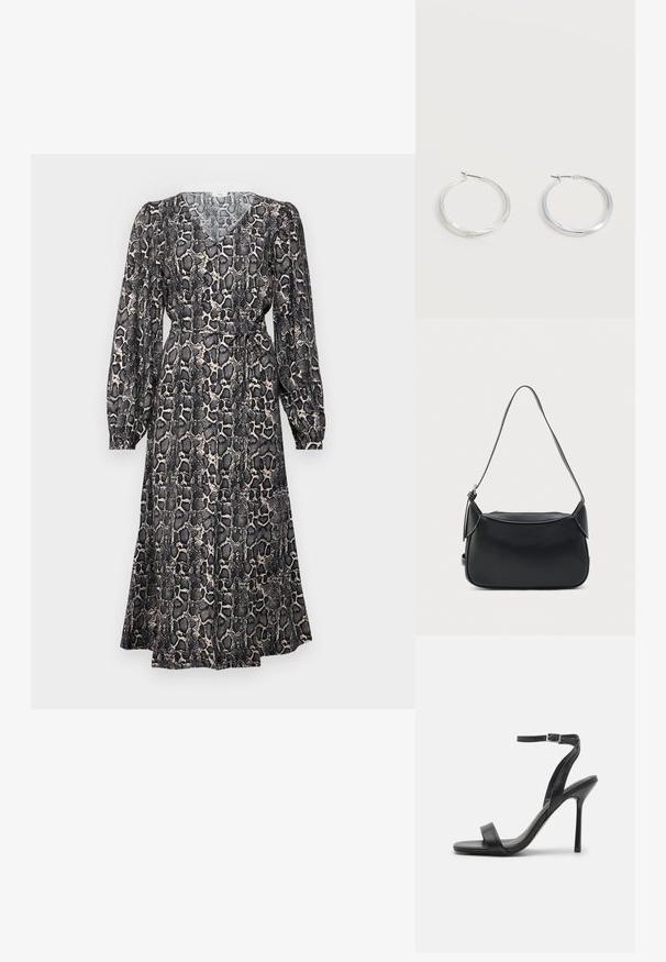 Vestido de manga larga con un estampado de serpiente que presenta un escote en V, cintura ceñida y una falda en línea A fluida en tonos negros y beiges.; Sandalia negra de tacón alto con una correa delgada en el tobillo y dos bandas en la parte frontal. Hecha de cuero suave con una punta afilada y tacón de aguja.; Bolso de hombro de cuero negro con textura suave, forma redondeada y una correa delgada. Cuenta con cierre de cremallera y detalles mínimos de herrajes.; Pendientes de aro de metal plateado con superficie lisa y ligeramente curvada y cierre de tipo mosquetón sobre un fondo blanco liso.