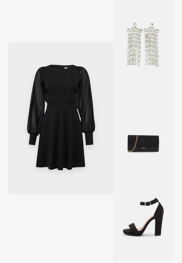 Schwarzes Kleid mit tailliertem Oberteil, ausgestelltem Rock und durchsichtigen Puffärmeln. Verfügt über einen runden Ausschnitt und einen Reißverschluss hinten.; Anna Field by Zalando Riemensandalette - black; Schwarze Clutch aus Wildleder mit strukturierter Oberfläche, ausgestattet mit einem goldenen Kettenriemen und einem eleganten, kantigen Design.; Kristall-Tropfenohrringe mit silberfarbener Hardware, die mit mehreren rechteckigen und quadratischen Edelsteinen in kaskadierenden Reihen angeordnet sind.
