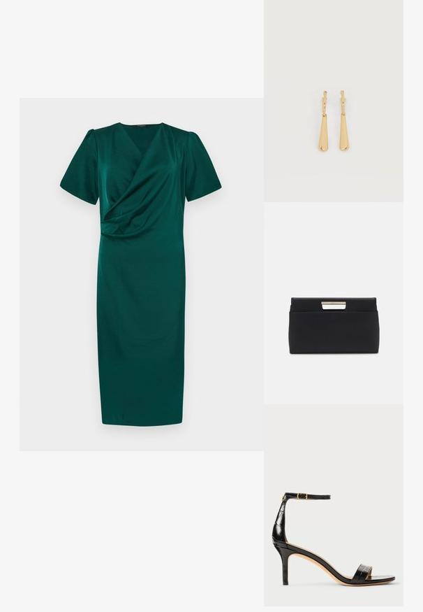 Robe teal à longueur genou avec un design en portefeuille, manches courtes bouffantes et texture lisse. Dispose d'un décolleté en V profond et de fronces à la taille.; Sandale à talons hauts en cuir verni noir avec une bride de cheville, bout pointu et motif crocodile texturé. Accent en matériel doré sur la boucle.; Pochette en cuir noir de forme rectangulaire. Présente un accent de poignée métallique au niveau de la fermeture, une texture lisse et un design minimaliste.; Boucles d'oreilles pendantes en ton or avec des pendentifs lisses en forme de goutte allongée suspendus à de petites attaches en forme d'anneau sur un fond blanc.