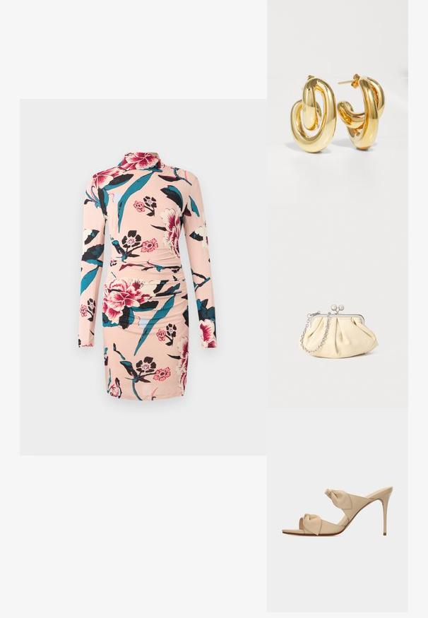 Diane von Furstenberg AMY DRESS - Denné šaty - light pink; Béžové otvorené sandále na vysokom opätku s dvoma prekrútenými pásikmi so uzlami a tenkým ihličkovým opätkom na bielom pozadí.; Zhlý béžový kožený klobúk so strieborným kovovým rámom, ktorý má dve okrúhle dekoratívne zámky a strieborný reťazový popruh.; Charlotte Chesnais BO INITIAL BLOW - Náušnice - gold-coloured