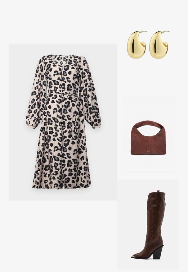 Leopardenmusterkleid in Beige mit schwarzen Flecken, langen Puffärmeln, einem gebundenen Taillengürtel und einem knielangen A-Linien-Rock. Weicher Stoff.; RAID RIMSKY - High Heel Stiefel - brown; Braune Wildleder-Handtasche mit abgerundetem Griff, weicher Textur, vertikaler Naht und goldenem "RAID" Logo vorne in der Mitte.; Goldfarbene Steckerohrringe mit einer glatten, glänzenden Oberfläche, die eine abstrahierte, tropfenförmige Form aufweisen. Einfache Metallstiftbefestigung.