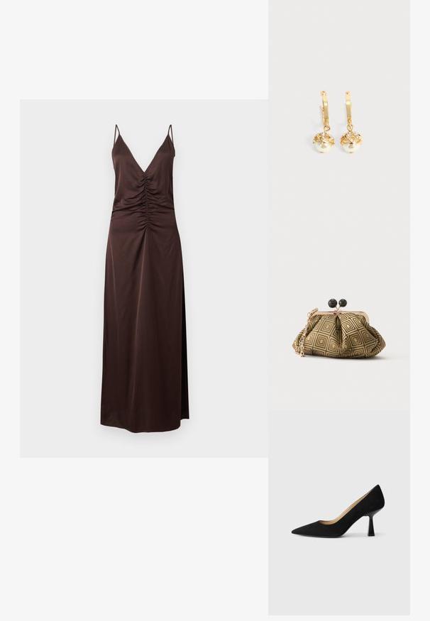 Robe marron en satin sans manches avec des fronces sur le devant et de fines bretelles, longueur au sol avec une fente latérale.; Pompe à talons hauts en suède noir avec un bout pointu, dotée d'un talon bloc noir brillant et d'une doublure intérieure lisse.; Petite pochette avec motif géométrique doré et noir, cadre en métal doré, fermeture à boule noire et une courte chaîne dorée.; Boucles d'oreilles créoles en or avec des perles blanches pendantes serties d'or et de petits cristaux clairs sur un fond clair uni.