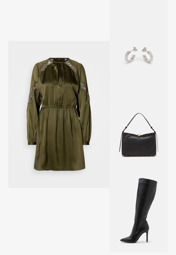 Robe vert olive en satin avec des manches longues, des accents en dentelle aux épaules, un col à cordon, et une taille élastique. Texture lisse.; RAID KIYOMI - Bottes - black; Sac à main en cuir noir avec une texture lisse, une forme structurée et un fermoir sphérique doré. Doté d'une seule anse supérieure et d'accents.; Boucles d'oreilles en métal argenté avec un design texturé, dotées d'un petit fermoir et d'une marque sur une des hoops. Forme arrondie avec une finition polie.