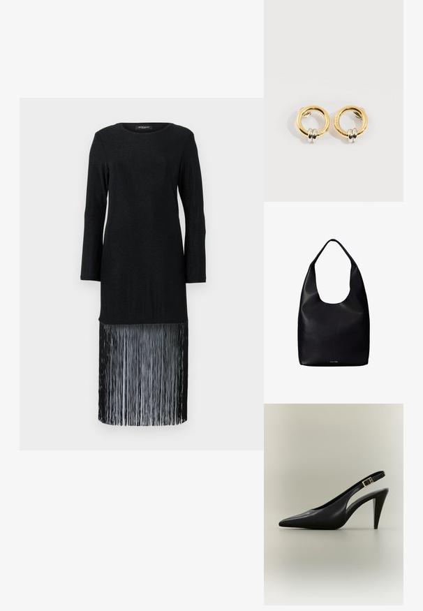 Vestido negro de manga larga que presenta un top liso y un dobladillo con flecos. La tela tiene un brillo sutil, proporcionando un contraste de textura con el detalle de los flecos.; Zapato de tacón alto tipo slingback de cuero negro con punta puntiaguda, hebilla dorada y tacón afilado sobre un fondo neutro.; Bolso tote de cuero negro con una única correa ancha para el hombro y un sutil logo de Calvin Klein en el centro inferior.; Pendientes circulares de oro con dos pequeños anillos de plata en cada uno, que muestran detalles sutiles del nombre de la marca grabado, colocados sobre un fondo blanco.