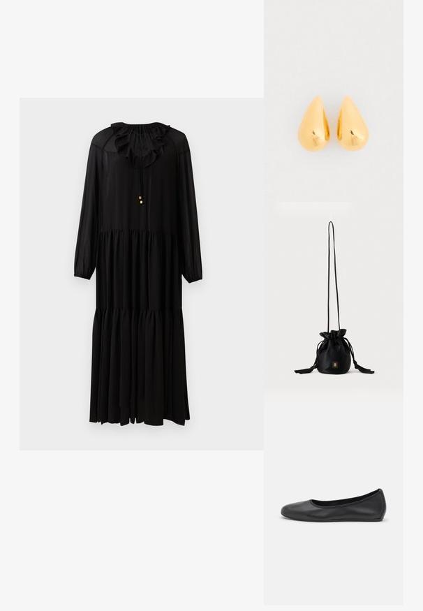 Zwarte lange mouwen jurk met een rimpelnek, elastische taille en gelaagde rok. Gemaakt van een lichtgewicht stof. Eenvoudige gouden hardware accenten.; Zwarte leren ballerina met een ronde neus, gladde textuur, minimale stikdetails en een flexibele zoolontwerp.; Zwarte bucketbag met trekkoord, lange dunne band en klein goudkleurig vierkant logo aan de voorkant, weergegeven tegen een eenvoudige achtergrond.; Gouden druppelvormige oorbellen met een gladde, gepolijste oppervlakte en ronde onderkanten, die het licht weerkaatsen met een glanzende afwerking.