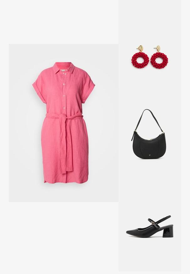 Rosa Leinenhemdkleid mit Kragen, kurzen aufgerollten Ärmeln, vorderen Knöpfen und einem Taillengürtel. Verfügt über einen entspannten Schnitt und eine glatte Textur.; Schwarze Lackleder-Slingback-Absätze mit spitzer Zehenform, einem runden Ausschnitt-Design und einem Blockabsatz. Mit einem goldfarbenen Schnallenakzent.; Schwarze Lederhandtasche mit geschwungenem Design, strukturiertem Material, vorderen Nähten und einem Logo in Goldtönen. Verfügt über einen einzelnen verstellbaren Tragegurt.; Rote Perlenohrringe in Hoop-Form mit strukturierter Oberfläche und einem Postverschluss in Goldfarbe. Kreisförmiges Design mit offenem Zentrum und abgerundetem Perlendetail.