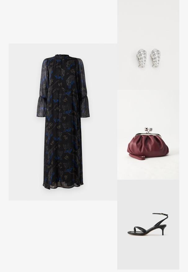 Zwarte maxi jurk met lange mouwen, met ruches aan de manchetten, hoge halslijn en een blauw-beige luipaardprint patroon.; Zwarte leren dames sandaal met dunne bandjes, een teengreep, een enkelgesp en een stilettohak van gemiddelde hoogte op een neutrale achtergrond.; Kleine bordeauxrode leren clutch-portemonnee met zilverkleurige metalen sluiting en polsbandje op een witte achtergrond.; Zilveren clip-on oorbellen met een spiraalontwerp, voorzien van een gladde metallic textuur en ronde vormen. Geen zichtbare versieringen of patronen.