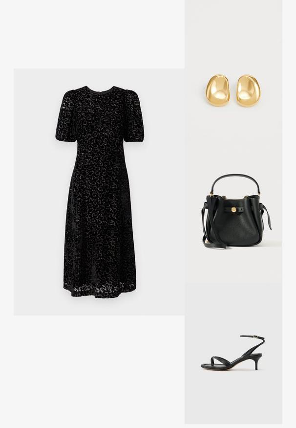 Schwarzes Samtkleid mit Leopardenmuster, kurzen Puffärmeln und knieumspielender Länge. Raffung vorne sorgt für Textur.; Schwarze Ledersandale für Damen mit dünnen Riemchen, einer Zehenlasche, einer Knöchelschnalle und einem mittelhohen Stöckelabsatz vor neutralem Hintergrund.; Schwarze Taschen aus strukturiertem Leder mit einem kurzen Griff, einem langen Schulterriemen und einem goldfarbenen runden Logo-Verschluss auf der Vorderseite.; Goldfarbene Ohrstecker mit einer glatten, runden Form und einer reflektierenden Oberfläche, die ein minimalistisches Design ohne sichtbare Muster zeigen.
