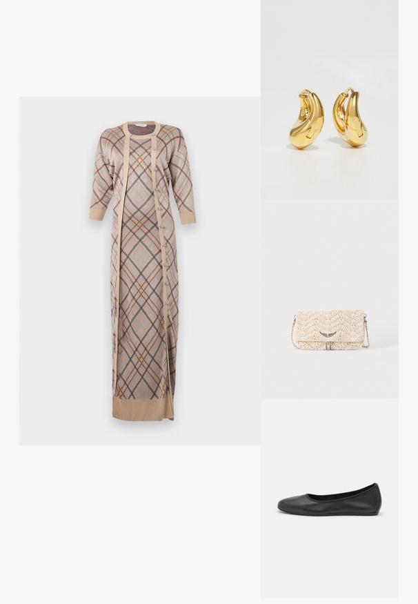 Rabanne Maxi šaty - beige; Čierne kožené baleríny s okrúhlou špičkou, hladkým povrchom, minimálnym prešívaním a flexibilným dizajnom podrážky.; Béžová pletená listová kabelka s chlopňou, kovovým reťazovým remienkom a malou striebornou ozdobou v tvare krídla vpredu.; Zlaté kruhové náušnice s hladkým, zakriveným tvarom a lesklým povrchom. Majú uzatvárací mechanizmus a jemné prehlbenia pre detail.