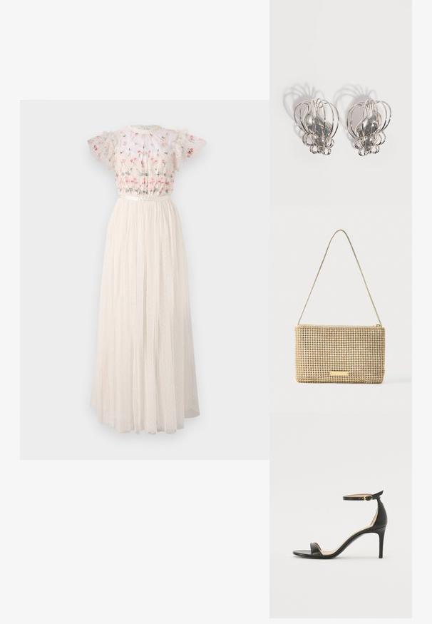 Robe maxi blanche avec un corsage brodé de fleurs, des manches bouffantes et une jupe en tulle texturé à plusieurs couches, ornée de pois.; Sandale à talons hauts en cuir noir avec une lanière de cheville. Présente une texture lisse, un bout ouvert et un talon fin. Détail de boucle en ton doré.; Pochette dorée de forme rectangulaire, recouverte de strass argentés brillants. Dotée d'une fine bandoulière métallique et d'une fermeture éclair.; Paire de boucles d'oreilles en métal argenté avec un design en cage à fil ouvert et des formes ovales centrales lisses projetant des ombres courbes sur un fond blanc.