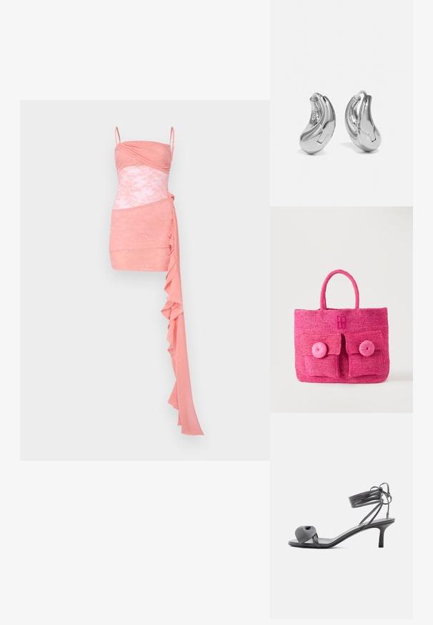 Rosa Cocktailkleid mit tailliertem Oberteil, Raffung, Spitzenakzenten, Spaghettiträgern und einem drapierten Volantdetail auf einer Seite.; Graue Leder-Pumps mit Absatz, verknotetem Riemen über den Zehen und Wickelriemen um den Knöchel auf schlankem, mittelhohem Absatz vor weißem Hintergrund.; Hellrosa gewebte Handtasche mit zwei Vordertaschen, großen runden Knöpfen und einem einzelnen abgerundeten Griff vor einem einfarbigen hellen Hintergrund.; Silberne Creolen mit einer gebogenen, glänzenden Oberfläche und einem nahtlosen Design. Verfügt über einen Scharnierverschluss für sicheren Halt.