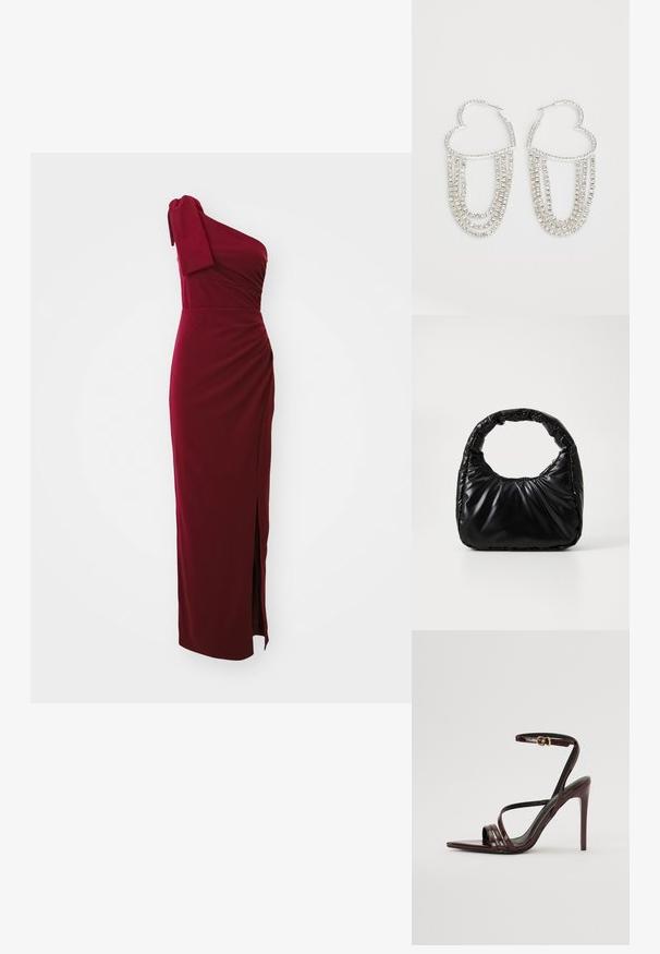 Bordeauxfarvet en-skulderkjole, tætsiddende bodice med drapering, sideslidsdetalje og blød tekstur. Kort ærme med knudeaccent. Lang længde.; Bordeaux laker læder højhælede sandal med ankelrem, spids tå og tre vandrette remme over foden. Detalje med spænde i guldtonet.; Sort polstret håndtaske med et rundt håndtag, der har en glat, skinnende overflade og en blød, kviltet tekstur. Ingen synlige hardware eller accenter.; Sølv hoops i hjerteform, prydet med hængende strenge af klare rhinsten for ekstra glans og struktur.
