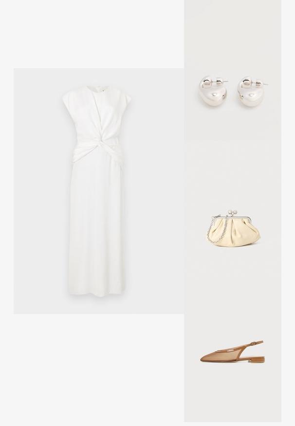 Vestido blanco sin mangas con un escote alto y diseño frontal retorcido. Silueta larga y recta con textura suave. Cierre de cremallera en la parte posterior.; Zapato plano marrón con tira trasera, puntera puntiaguda, tira delgada con hebilla y tacón bajo de bloque sobre fondo blanco.; Clutch de cuero beige plisado con un marco de metal plateado, que cuenta con dos broches decorativos redondos y una correa de cadena plateada.; Par de pendientes llamativos de aro grueso plateado brillante con cierre de poste sobre un fondo blanco liso.