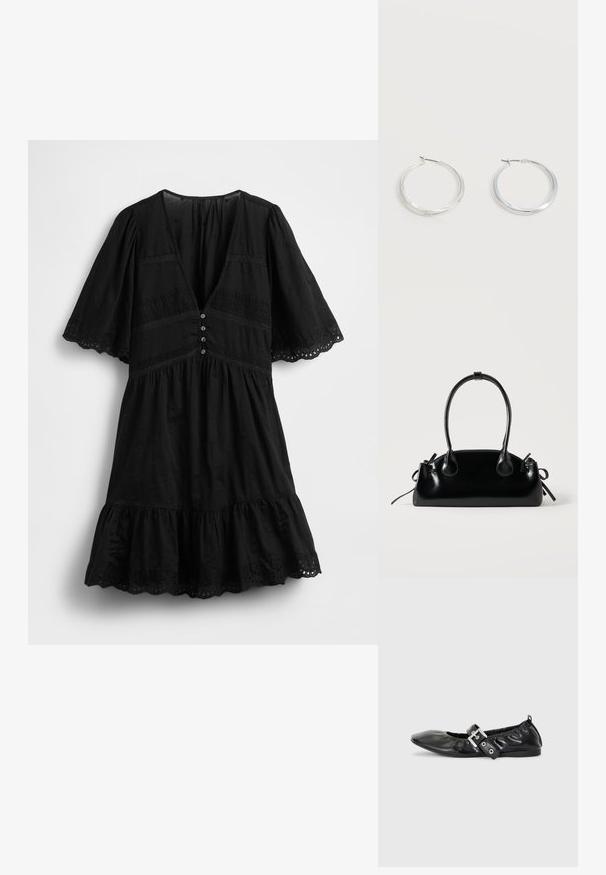 Robe noire avec des manches courtes volantées, un décolleté en V profond, des boutons décoratifs et un ourlet à volants. Présente un motif œillet et des accents de dentelle.; Chaussure plate en cuir noir avec un nez pointu, des détails froncés autour de l'ouverture et un accent en boucle argentée sur la bride ajustable.; Petit sac à main noir brillant avec deux longues anses et des détails à cordon sur les côtés sur un fond clair uni.; Boucles d’oreilles créoles en métal argenté avec une surface lisse légèrement incurvée et des fermoirs à clapet sur un fond blanc uni.
