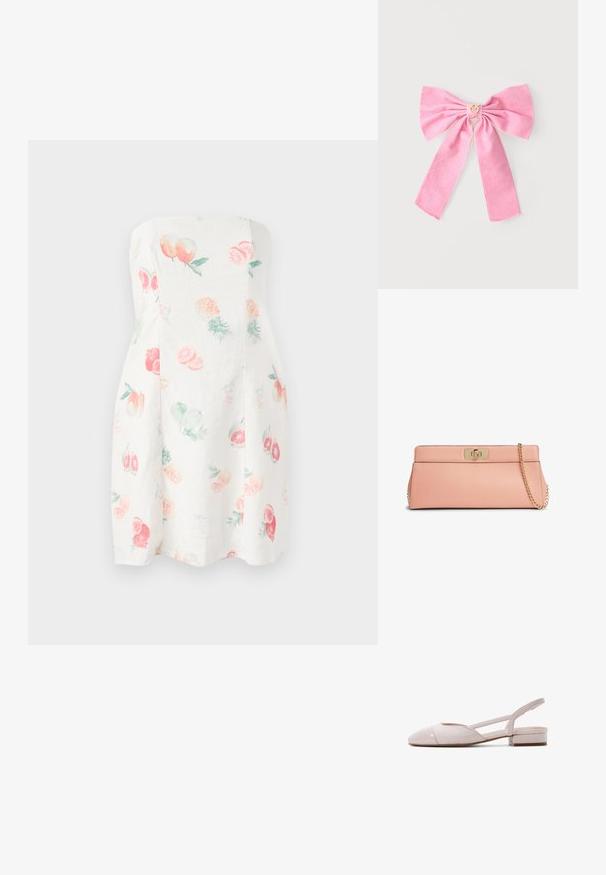 Strapless jurk van witte stof met kleurrijke fruitillustraties, waaronder perziken, ananassen en frambozen; fitted lijfje, uitlopende rok.; Dames slingback schoen met lage hak in lichtroze met geweven textuur, puntige neus en een kleine blokhak.; Rechthoekige blushroze clutch met een goudkleurige draaivergrendeling en bijpassende gouden kettingriem op een witte achtergrond.; Roze stoffen strik met twee lange staarten en een klein gouden kroonbedeltje in het midden, afgebeeld op een effen lichte achtergrond.