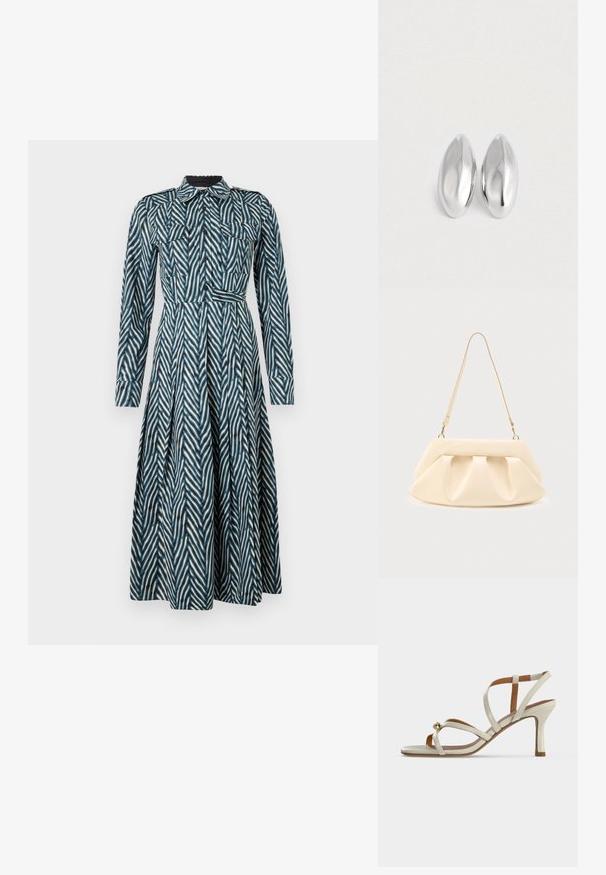 Diane von Furstenberg ASPEN DRESS - Tričkové šaty - blue; Béžová sandála na vysokom opätku s tenkými remienkami krížiacimi sa cez chodidlo a malou zlatou dekoratívnou guľôčkou blízko oblasti prstov.; Kožená kabelka krémovej farby so zošitými záhybmi, zlatými kovaniami a jedným tenkým ramenným remienkom na jednoduchom pozadí.; Pár hladkých, lesklých strieborných oválnych predmetov umiestnených vedľa seba na jednoduchej bielej pozadí.