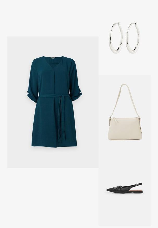 Teal jurk met V-hals, driekwart mouwen, strik taille en lichte textuur. Heeft een subtiele glans en opgerolde knoopaccenten.; Zwarte leren slingback ballerina met spitse neus, voorzien van twee horizontale bandjes en vierkante zilveren gespen, lage hak en een gladde textuur.; Beige schoudertas van glad leer met een ritsluiting. Kenmerkt zich door een eenvoudig ontwerp, een slanke schouderband en metalen hardwareaccenten.; Zilveren oorbellen in de vorm van een gladde, glanzende ring. Circulaire vorm, voorzien van een veilige sluiting. Eenvoudig en elegant ontwerp.
