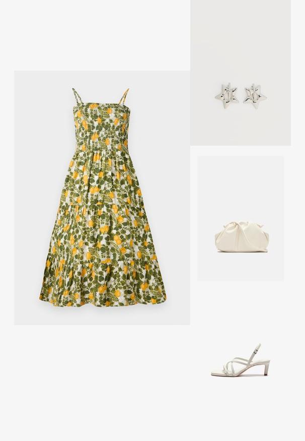 Blumenkleid mit gerafftem Oberteil, grünem und gelbem Zitronenprint, Spaghettiträgern und einem gestuften Rock mit Rüschensaum.; Zign Pumps - off white; Weiche, cremefarbene Leder-Clutch mit gerafftem Design und einem dünnen Schulterriemen, der vorne auf einem schlichten Hintergrund liegt.; Silberne, sternförmige Creolen mit einer glatten, polierten Oberfläche auf weißem, schlichtem Hintergrund.