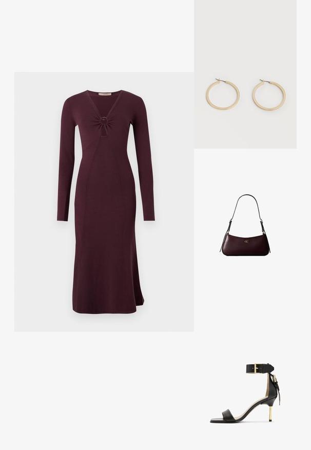 Vestido burdeos de manga larga con un frente retorcido y un detalle circular, silueta ajustada y dobladillo acampanado.; Sándal de tacón de cuero negro con punta cuadrada, correa en el tobillo con hebilla dorada y un tacón metálico esbelto. Textura suave, diseño minimalista.; Bolso de mano de cuero burdeos oscuro con una delgada correa negra para el hombro y pequeño logo dorado "cK" en el centro delantero.; Par de pendientes de aro de tamaño mediano con tono dorado y cierre de bisagra sobre un fondo claro y liso.