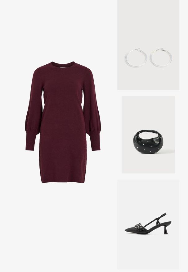 Bordeaux gebreide jurk met lange pofmouwen, een ronde halslijn en geribbelde manchetten. Heeft een getailleerde silhouette en zijsplitsingen aan de zoom.; Simmi London DALA - Klassieke pumps - black; Zwarte leren handtas met een afgeronde vorm, versierd met zilveren studs, en een korte handgreep. Gladde textuur en ritsluiting.; Een paar glanzende zilveren oorringen met dunne draadafsluitingen, getoond op een lichtgrijze achtergrond.