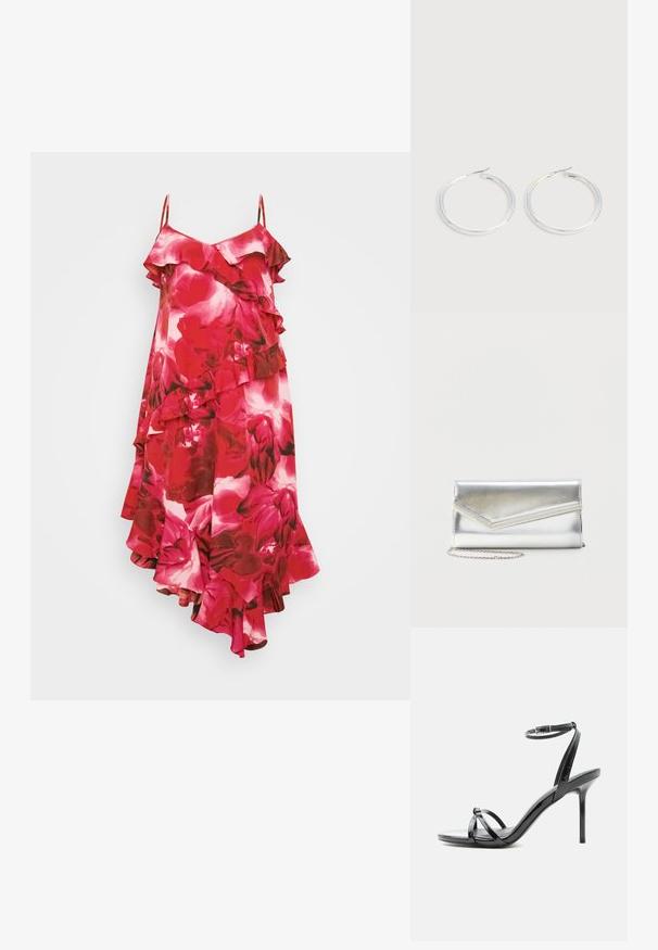 Floral dress met ruches; heeft roze en rode kleuren, verstelbare schouderbanden en een asymmetrische zoom. Gemaakt van een gladde stof.; Zwarte lakleren sandaal met hoge hak, met dunne bandjes die over de tenen kruisen en een enkelriempje met gesp op een witte achtergrond.; Glanzende zilveren clutch met envelopvormige klep en decoratieve rand, klein zilveren kettingriempje, op een effen lichte achtergrond.; Een paar glanzende zilveren oorringen met dunne draadafsluitingen, getoond op een lichtgrijze achtergrond.
