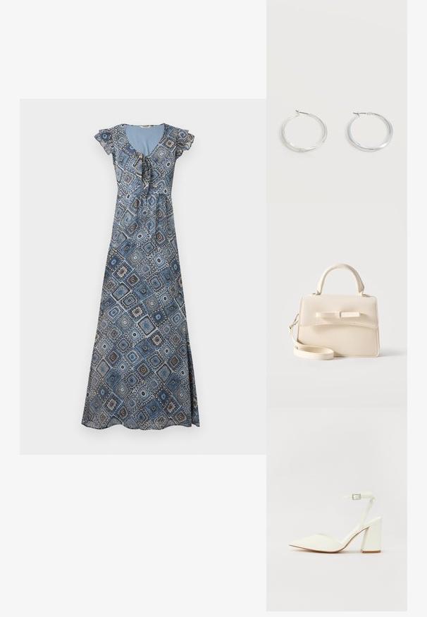 Robe longue avec motif géométrique bleu et marron, manches courtes volantées et encolure froncée avec détail noué.; Sandale blanche à talon avec un bout pointu, sangle de cheville réglable et un talon carré épais. Texture lisse avec des détails de couture minimaux.; Petit sac à main beige avec poignée supérieure, bandoulière amovible, rabat avant et nœud horizontal décoratif sur un fond uni.; Boucles d’oreilles créoles en métal argenté avec une surface lisse légèrement incurvée et des fermoirs à clapet sur un fond blanc uni.