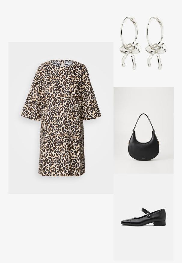 Vestido de leopardo con mangas cortas, cuello redondo y dos bolsillos frontales. Hecho de una tela texturizada en tonos de beige, marrón y negro.; Zapatos Mary Jane de cuero negro con puntera de charol, correa de tobillo ajustable y tacón bajo. Textura suave y diseño elegante.; Bolso de mano de cuero negro con una silueta curva, una única correa ajustable, herrajes en tono dorado y un sutil detalle de logo en relieve.; Pendientes de aro de plata con un detalle de lazo en el centro, que exhiben un acabado pulido y una textura suave.