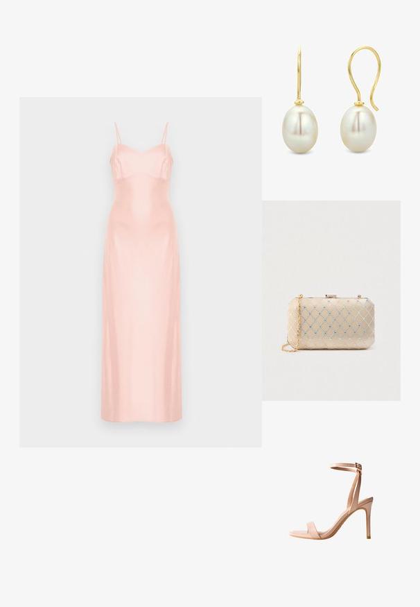 Vestido largo de satén rosa pálido con finos tirantes de espagueti y corpiño ajustado, mostrado sobre un fondo blanco liso.; Sandalia de tacón alto en rosa empolvado con un diseño elegante, punta abierta, delgada correa en el tobillo y un acabado suave y brillante. Presenta un esbelto tacón de aguja.; Bolso de mano dorado con patrón de celosía de cristales iridiscentes y correa de cadena dorada sobre un fondo claro y liso.; Pendientes de gancho dorado, cada uno con una sola perla oval blanca grande con superficies lisas y reflectantes sobre un fondo blanco.