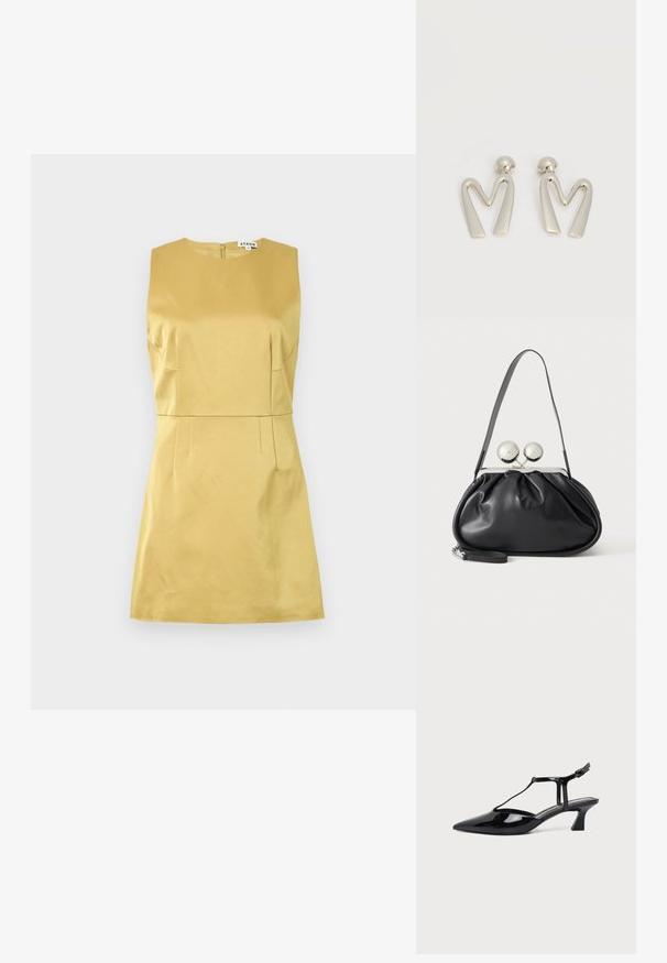 Robe jaune sans manches avec un col rond, un tissu structuré et des coutures décoratives à la taille et sur les côtés, dotée d'une fermeture éclair au dos.; Chaussure slingback en cuir verni noir à bout pointu avec bride en T et petit talon bloc incliné sur fond blanc.; Sac à main en cuir noir avec un design plissé, une sangle unique, un cadre métallique argenté et deux grandes fermoirs ronds en argent.; Paire de boucles d'oreilles en métal argenté en forme de lettre M angulaire avec des tiges arrondies sur fond blanc.