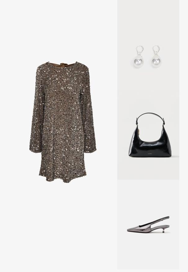 Langärmliges Kleid aus braunem Stoff, der mit silbernen Pailletten besetzt ist, mit einem runden Ausschnitt und einer Schleifenapplikation am Rücken. Reflektierende und strukturierte Oberfläche.; Metallic-grauer Slingback-Schuh mit spitzer Schuhspitze, niedrigem Kittenabsatz und verstellbarem Riemen auf weißem Hintergrund.; Schwarze, glänzende Calvin Klein Handtasche mit goldfarbenem Reißverschluss und kurzem Trageriemen vor schlichtem weißem Hintergrund.; Silberne Tropfenohrringe mit glatten, runden, reflektierenden Oberflächen, die an Hakenverschlüssen hängen. Der Hintergrund ist reinweiß.