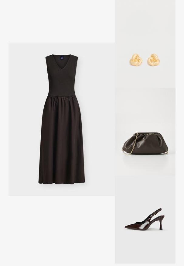 Robe noire sans manches avec un haut côtelé ajusté à col en V et une jupe froncée et fluide s'étendant jusqu'au milieu du mollet.; Talons slingback en cuir verni brun avec un bout pointu, un talon fin, et une sangle réglable avec une petite boucle.; Sac à main en cuir marron avec un design froncé, une bandoulière en chaîne dorée et une finition douce et texturée. Sa forme compacte est idéale pour une utilisation en soirée.; Paire de clous d'oreilles en forme de nœud, couleur or brillant, sur un fond blanc uni.