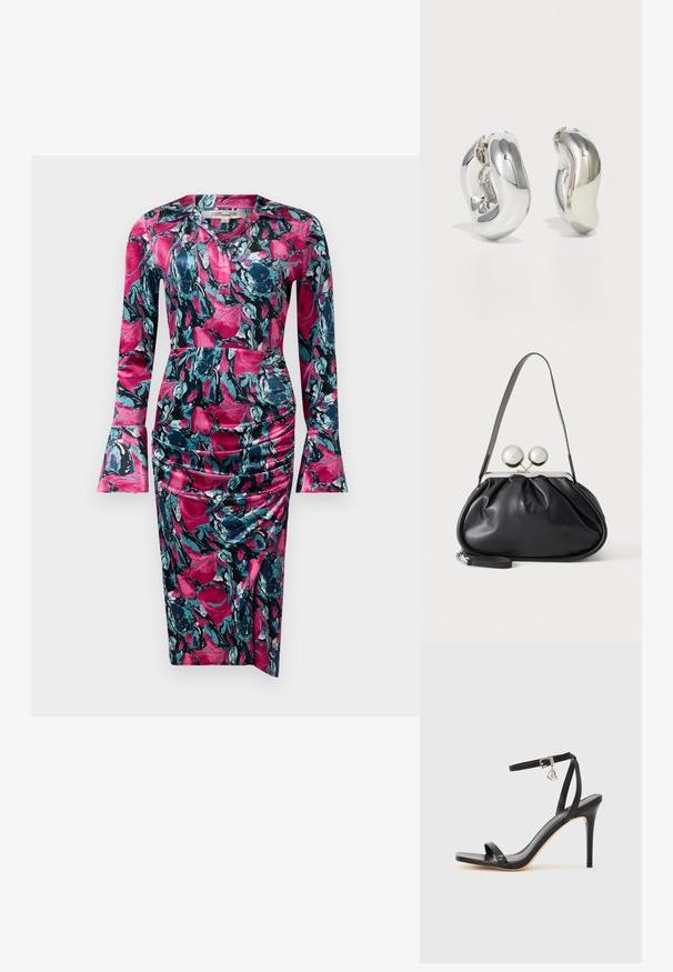 Diane von Furstenberg ZANE DRESS - Vestido de cóctel - indian pink; Sandalia de tacón alto negra con una estrecha correa en el tobillo, punta cuadrada, material de cuero liso y detalle de hebilla metálica.; Bolso de mano de cuero negro con diseño fruncido, una sola correa, marco metálico plateado y dos cierres grandes redondos de plata.; Pendientes escultóricos de plata con formas suaves y curvas y superficies reflectantes. Presentan un diseño de aro cerrado y una forma orgánica distintiva.