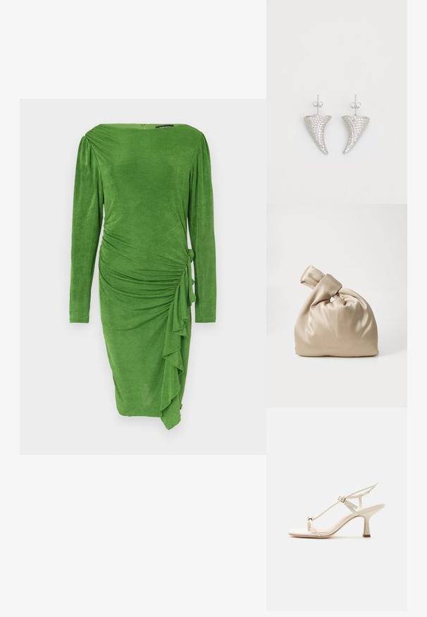 Grünes langärmliges Kleid aus strukturiertem Stoff, mit einer figurbetonten Silhouette, Raffung und einem seitlichen Volantdetail. Glatter Halsausschnitt.; Beige Sandalette mit hohen Absätzen, dünnen Riemen, verstellbarer Schnalle, Zehenring-Detail und einem spitz zulaufenden Blockabsatz auf einer ebenen Fläche.; Beige Satinbeutel mit geknotetem Deckel, der eine weiche, glatte Textur und eine runde Form aufweist, entworfen, um einfach und elegant zu sein.; Silberne, hornförmige Ohrringe, besetzt mit kleinen klaren Steinen, mit einem Steckverschluss zur Befestigung. Glatte Textur und metallisches Finish.