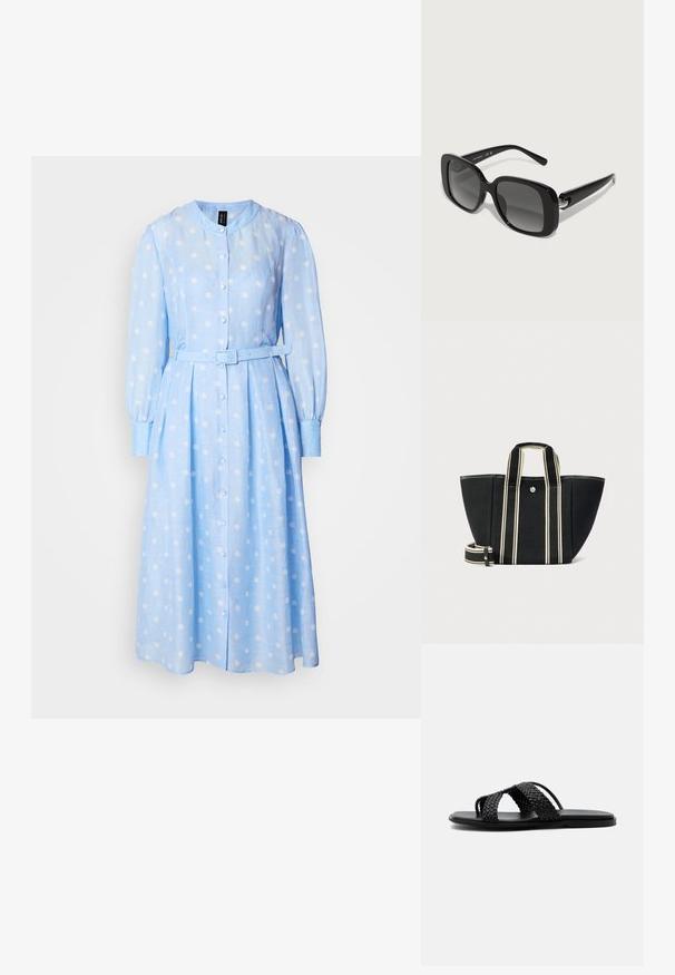 Vestido de manga larga azul claro con lunares blancos, con botones en el frente y cinturón en la cintura. Presenta un cuello redondo y una falda plisada.; Sandalia plana negra con tiras cruzadas de cuero trenzado y puntera abierta sobre un fondo claro y liso.; Gafas de sol negras cuadradas sobredimensionadas con monturas gruesas y lentes oscuras degradadas sobre un fondo claro y liso.; Bolso tote negro con asas anchas a rayas crema y correa de hombro desmontable, cierre con botón plateado, forma rectangular estructurada.