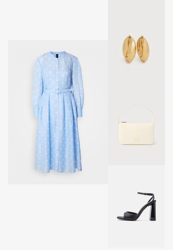 Vestido de manga larga azul claro con lunares blancos, con botones en el frente y cinturón en la cintura. Presenta un cuello redondo y una falda plisada.; Sandalias de tacón alto de satén negro con correa en el tobillo, diseño de punta abierta y tacón ancho brillante. Presentan costuras mínimas y una textura suave.; Bolso rectangular color crema con una sola correa y cremallera superior, con una pequeña placa de logotipo en relieve en el frente.; Par de pendientes de aro gruesos con acabado dorado pulido, con un diseño ligeramente ovalado y robusto, con cierres de bisagra sobre un fondo blanco.