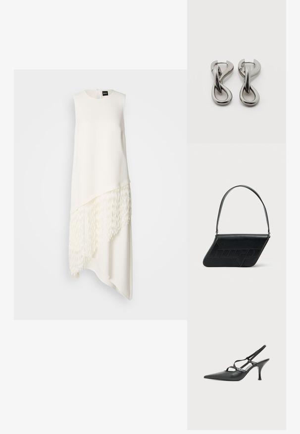 Robe blanche sans manches avec un ourlet asymétrique, dotée d'un détail de franges texturées en bas et d'un col rond à l'arrière.; Chaussure à talon haut en cuir noir avec bride arrière, bout pointu, fines lanières et petite boucle argentée sur fond blanc uni.; Sac d'épaule en cuir noir de forme triangulaire, avec un logo embossé et une seule bandoulière réglable. Design minimaliste avec une texture lisse.; Paire de boucles d'oreilles en métal argenté avec un motif abstrait d'anneaux entrelacés sur fond blanc.