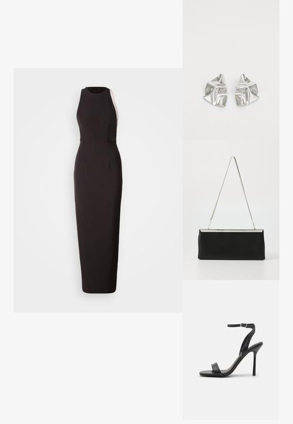 Robe sans manches noire avec une silhouette ajustée, dotée d'un panneau latéral texturé et d'un col rond subtil. Fabriquée en tissu lisse.; Sandale à talons hauts noire avec une fine sangle au niveau de la cheville et deux bandes à l'avant. Fabriquée en cuir lisse avec un bout pointu élégant et un talon aiguille.; Pochette en cuir noir avec une poignée en chaîne métallique argentée et une forme rectangulaire élégante. Texture mate et design minimaliste avec un accent métallique.; Boucles d'oreilles en métal argenté avec un design ondulé et sculptural, présentant une finition polie et des formes irrégulières, mettant en valeur une esthétique contemporaine.
