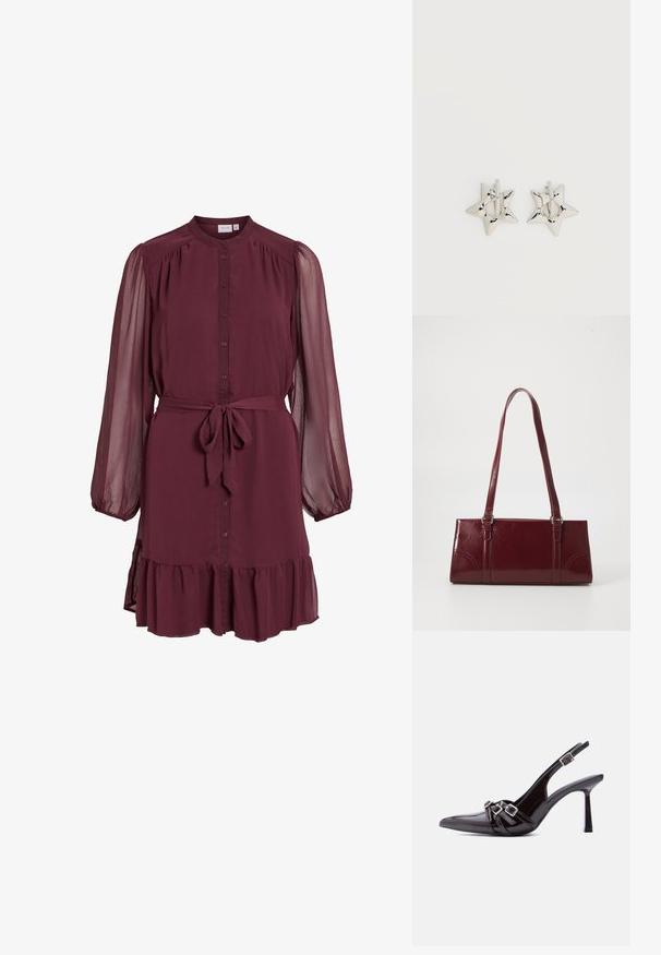 Langärmliges Burgunder-Kleid mit durchgehendem Knopfleiste vorne, transparenten, aufgepufften Ärmeln, Taillengürtel zum Binden und detailreichem Rüschensaum.; Schwarzer Slingback-Hochschuh aus Lackleder mit spitzer Zehenpartie und drei dekorativen Schnallenriemen oben.; Burgunderfarbene Handtasche aus glänzendem Material, rechteckige Form, mit zwei Schulterriemen und subtilen, geschwungenen Akzenten an der Vorderseite.; Silberne, sternförmige Creolen mit einer glatten, polierten Oberfläche auf weißem, schlichtem Hintergrund.