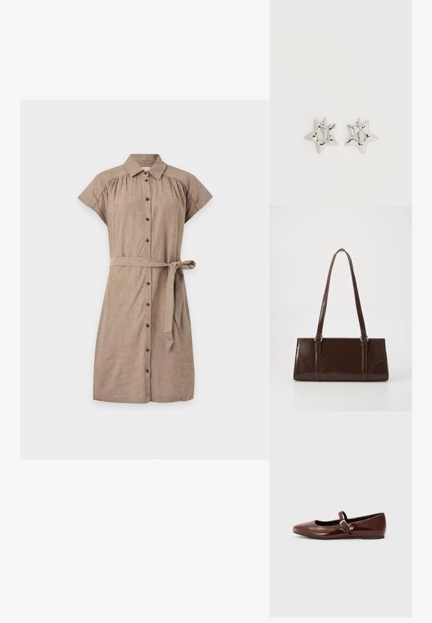 Robe chemise marron à manches courtes avec boutons sur le devant, col et ceinture nouée à la taille sur un fond clair uni.; Ballerine en cuir verni marron avec un bout carré et une lanière ornée d'une petite boucle dorée. Texture lisse, talon bas et design minimaliste.; Sac à main en cuir verni marron de forme rectangulaire, avec deux longues poignées et des accents courbés subtils à l'avant.; Boucles d’oreilles créoles en forme d’étoile argentée avec une finition lisse et polie sur un fond blanc uni.