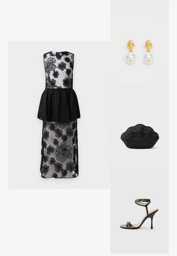 Vestido negro con un encaje que presenta patrones florales, cintura peplum, diseño sin mangas y una silueta larga y fluida.; Sandalia de tacón alto de charol negro con tira delgada en el tobillo y hebilla, punta abierta y tacón aguja esbelto sobre fondo blanco.; Bolso de mimbre negro con forma de concha de vieira con parte superior curva y textura tejida sobre un fondo liso.; Pendientes dorados con una parte superior en forma de sol y una gran perla blanca colgante. Presentan una textura suave y un acabado brillante.