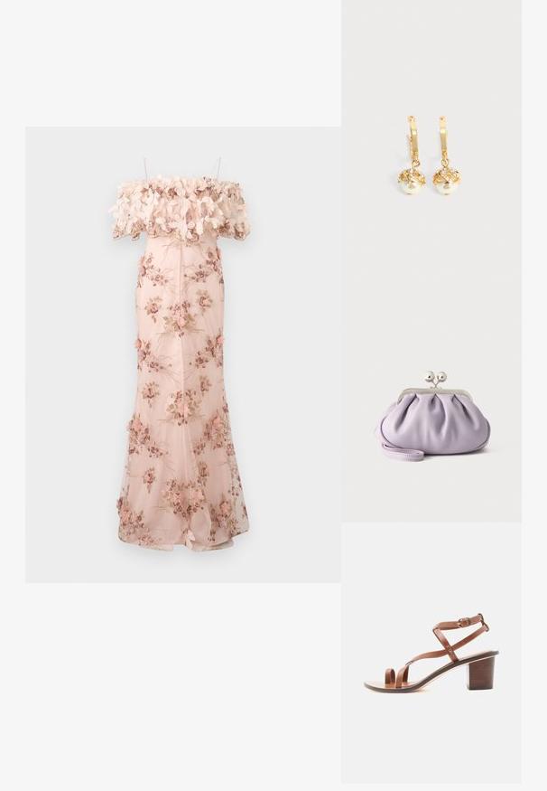 Robe rose claire bustier à épaules dénudées avec broderies florales, appliques de fleurs en 3D au niveau du décolleté, corsage ajusté et jupe fluide longue jusqu’au sol.; Sandale à talon en cuir marron avec boucle pour l'orteil, bride réglable à la cheville et talon bloc, vue de côté sur fond blanc.; Pochette lavande douce avec tissu froncé, fermoir kiss-lock argenté et bracelet assorti sur un fond clair uni.; Boucles d'oreilles créoles en or avec des perles blanches pendantes serties d'or et de petits cristaux clairs sur un fond clair uni.