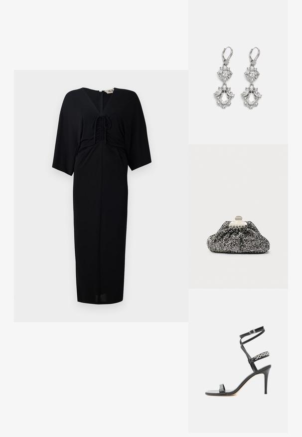 Zwart midi-jurkje met korte kimono-mouwen, voorband met strikdetail, een ritsluiting en een getailleerd silhouet. Glad materiaal, minimalistisch ontwerp.; Zwarte sandaal met hoge hak, smalle enkelband, middenvoetband versierd met zilveren schakels en een open teenontwerp.; Zwarte en zilveren glitter clutch met een geplooid ontwerp. Metalen sluiting met een gladde, afgeronde vorm en een getextureerd oppervlak.; Zilverkleurige oorbellen met meerdere heldere kristalgesteenten in druppel- en marquisevormen, met sluitingen met een leversysteem en ingewikkelde details.