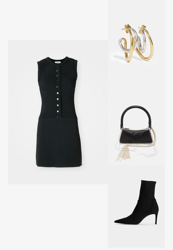 Robe sans manches noire en tricot côtes avec un col rond, dotée d'une patte de boutonnage à l'avant avec six boutons noirs et d'une silhouette ajustée.; Bottine noire à bout pointu et talon haut et fin, présentée de profil sur fond clair. Design épuré et minimaliste.; Sac en cuir noir avec une poignée arrondie, fermeture éclair en argent, bordure en fourrure blanche et un long gland crème attaché à l'avant.; Boucles d'oreilles en créoles entrelacées en or et en argent avec des finitions lisses et brillantes ; elles disposent d'un fermoir à tige pour un port sécurisé.