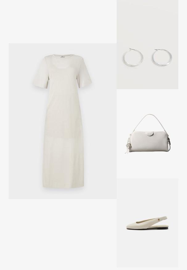 Robe beige clair en tissu doux, avec des manches courtes et un col rond, présentant une silhouette droite jusqu'aux chevilles.; Chaussure plate slingback en cuir couleur crème avec un bout arrondi et un petit emblème doré sur la bride.; Sac à main rectangulaire blanc Calvin Klein avec une seule poignée, design minimaliste et pampilles décoratives avec un charm métallique géométrique sur le côté.; Boucles d’oreilles créoles en métal argenté avec une surface lisse légèrement incurvée et des fermoirs à clapet sur un fond blanc uni.