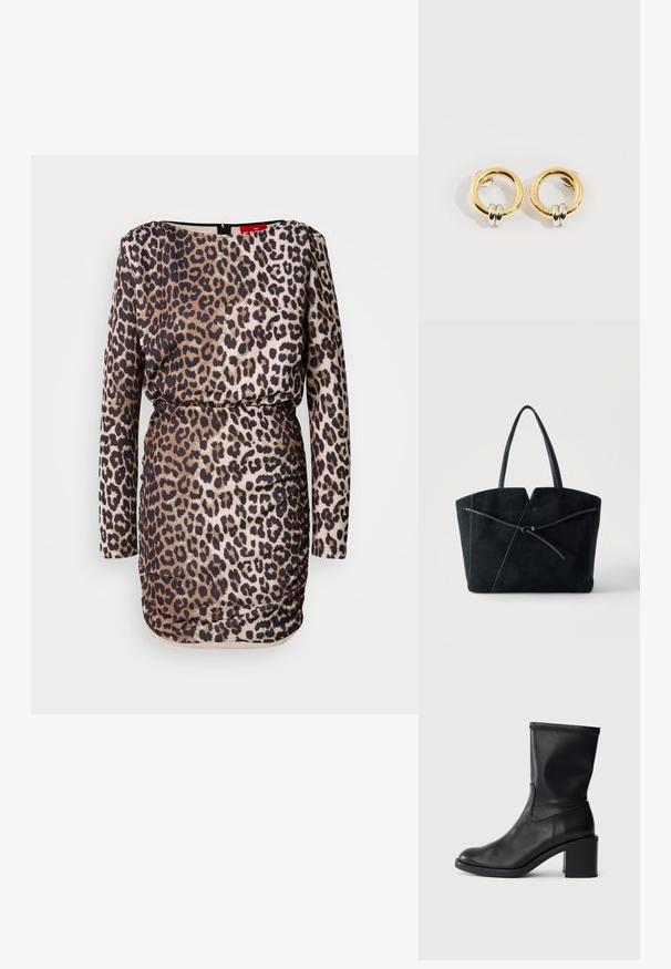 Vestido de estampado de leopardo con mangas largas, escote redondo, detalles fruncidos y silueta ajustada. Fabricado con un tejido suave y elástico.; Botín negro de cuero hasta el tobillo con punta redonda, textura suave y tacón grueso, que presenta un eje ajustado y un sutil detalle de costura.; Bolsa tote de ante negro con dos asas finas de cuero y una cuerda trenzada de cuero anudada en la parte frontal.; Pendientes circulares de oro con dos pequeños anillos de plata en cada uno, que muestran detalles sutiles del nombre de la marca grabado, colocados sobre un fondo blanco.