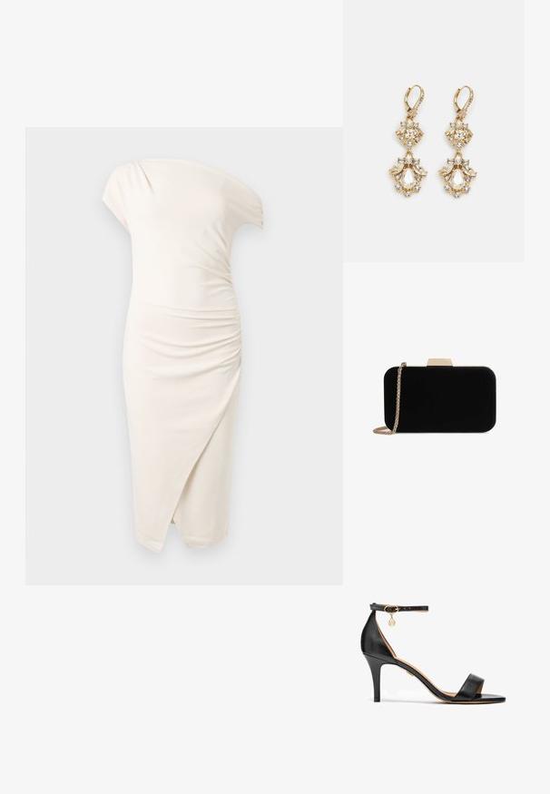 Robe crème clair, longueur genou, à une épaule avec manche courte, détails froncés et jupe portefeuille asymétrique à l'avant.; Sandale à talon haut en cuir noir avec une seule sangle sur les orteils, sangle à la cheville, accessoires en or et un talon stiletto élancé.; Pochette en velours noir avec quincaillerie dorée, de forme rectangulaire, et une bandoulière en chaîne, présentant une texture lisse et sans motifs visibles.; Boucles d'oreilles pendantes dorées présentant un design en grappe avec des cristaux clairs ronds et en forme de goutte, mettant en valeur des détails élaborés.