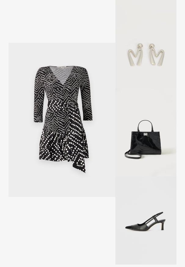 Vestido negro de volantes con lunares blancos, con escote en V, mangas tres cuartos y un dobladillo con volantes, detalle de cintura anudada.; Zapato slingback de cuero negro con punta afilada, con un acento brillante en la puntera y un tacón de altura media. Diseño con lateral abierto.; Bolso de mano negro de piel patentada con asas redondeadas, una correa de hombro desmontable y cierre de broche plateado sobre un fondo blanco liso.; Par de pendientes de metal plateado con forma de letra M angular y postes redondeados sobre un fondo blanco.